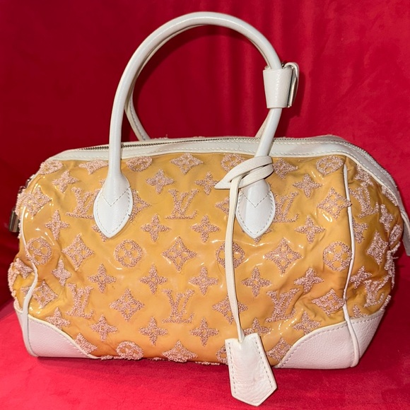 Louis Vuitton Limited Edition Rose Monogram Bouclettes Speedy Round Bag - Picture 16 of 16